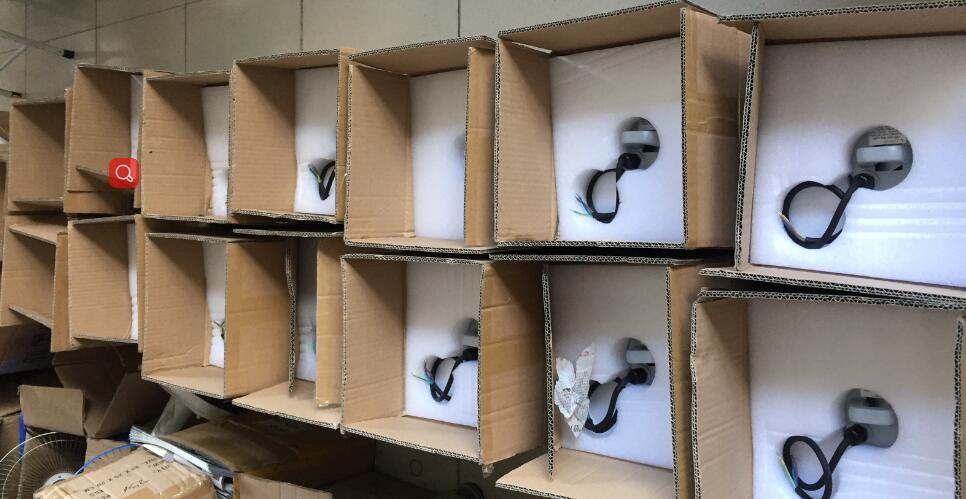 150w led high bay packing.jpg 150w led high bay packing.jpg